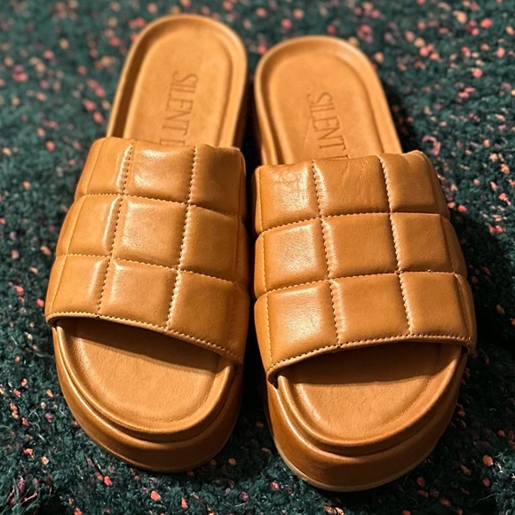 ‼️RARE‼️🎸Silent D🎸🔥NWOT🔥Porta Slide Sandals in Cedar— 38 (7-7.5 in US) - Picture 16 of 16